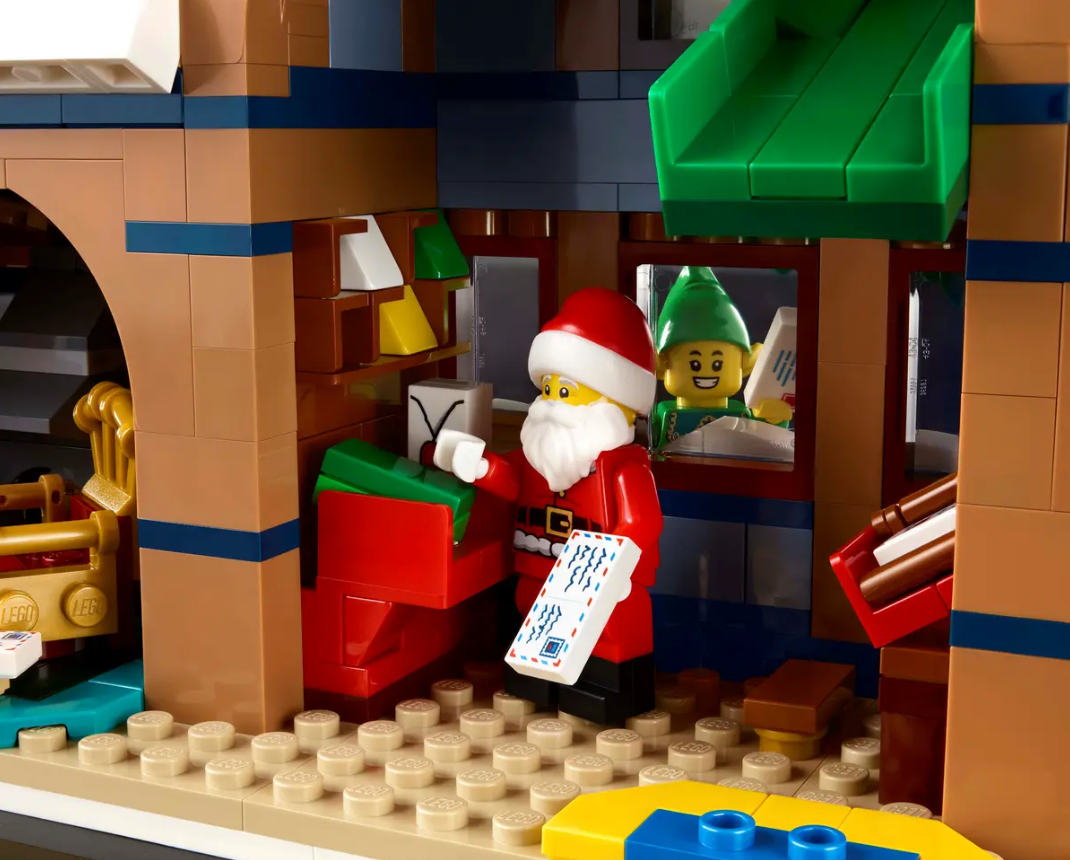 LEGO -  Santa's Post Office